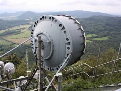 俄罗斯展示巨型微波枪：10公里外击毁无人机