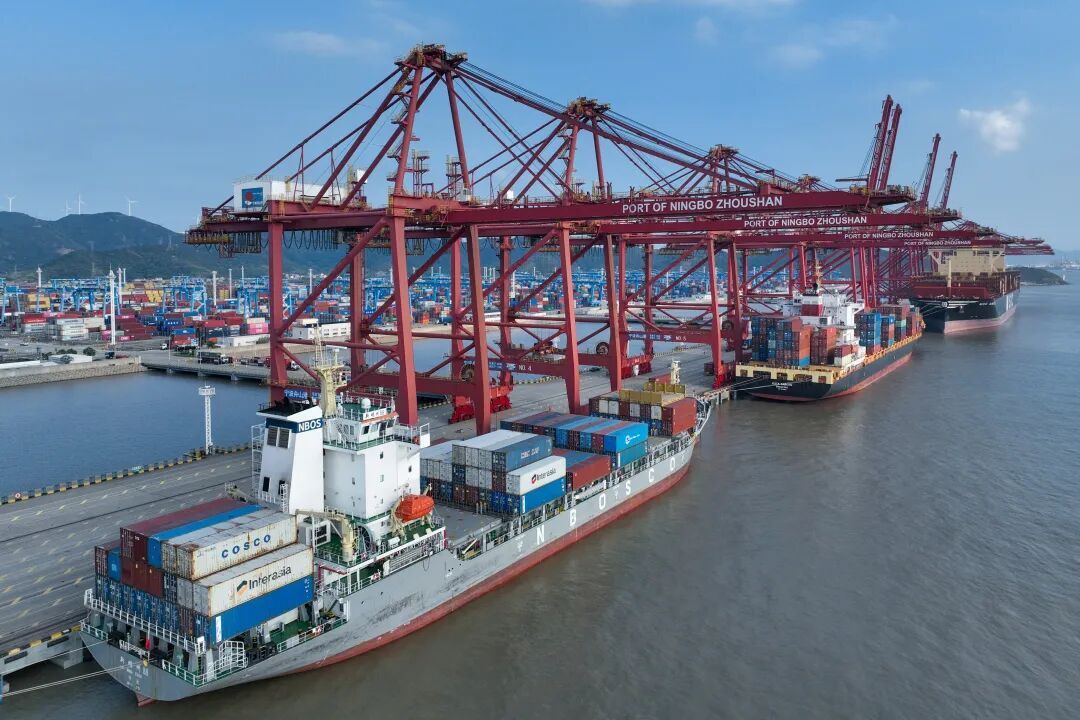 “十五五”,这项任务排首位 十五五12项战略任务,建设现代化产业体系,巩固壮大实体经济根基”摆在第一位