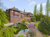 涉案 6.1万枚比特币约500亿人民币，天津蓝天格锐集资诈骗案主犯钱志敏在英国认罪