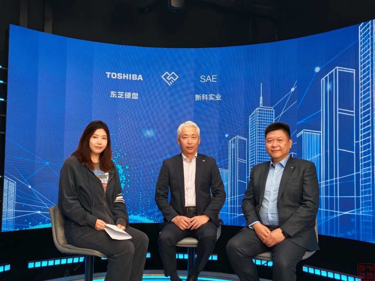 这家老牌硬盘巨头，正在中国为海量数据造「家」