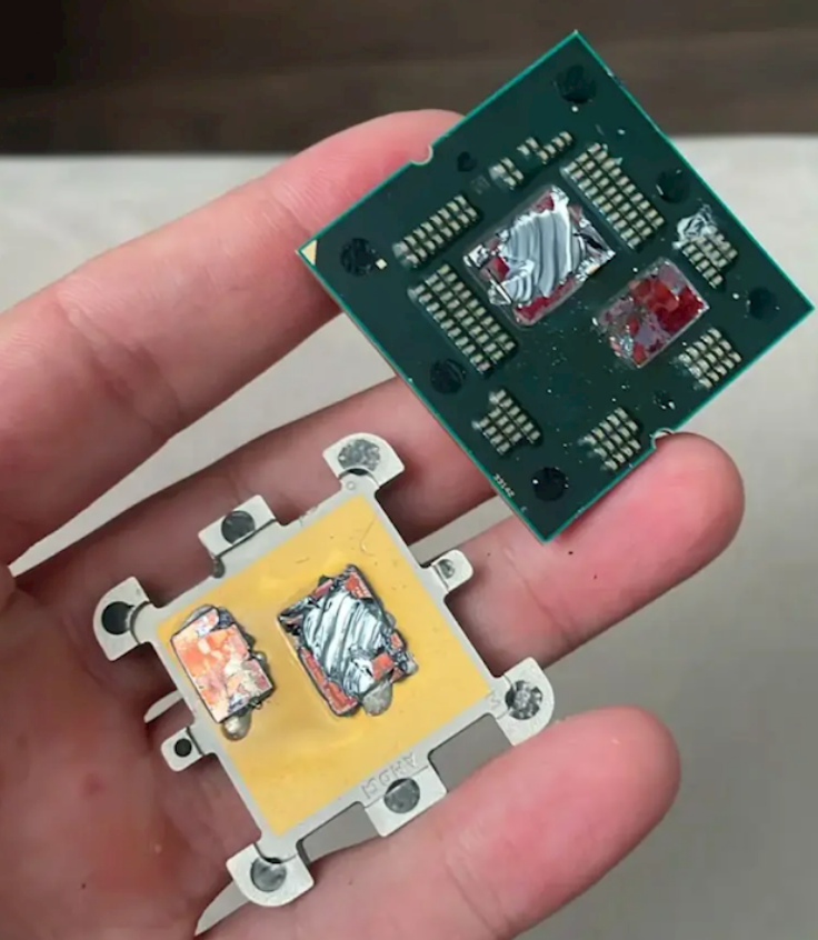 CPU鼓包门再现! 7800X3D遭严重烧毁