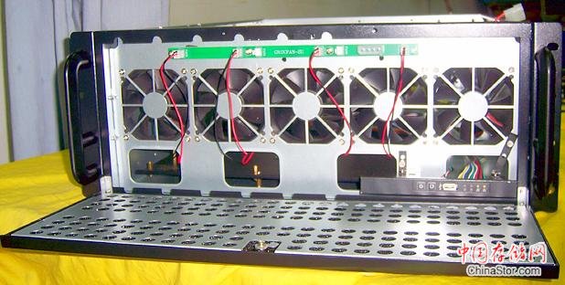 千际推出比特币挖矿机箱 多开王三代双主板多显卡游戏工作室机箱